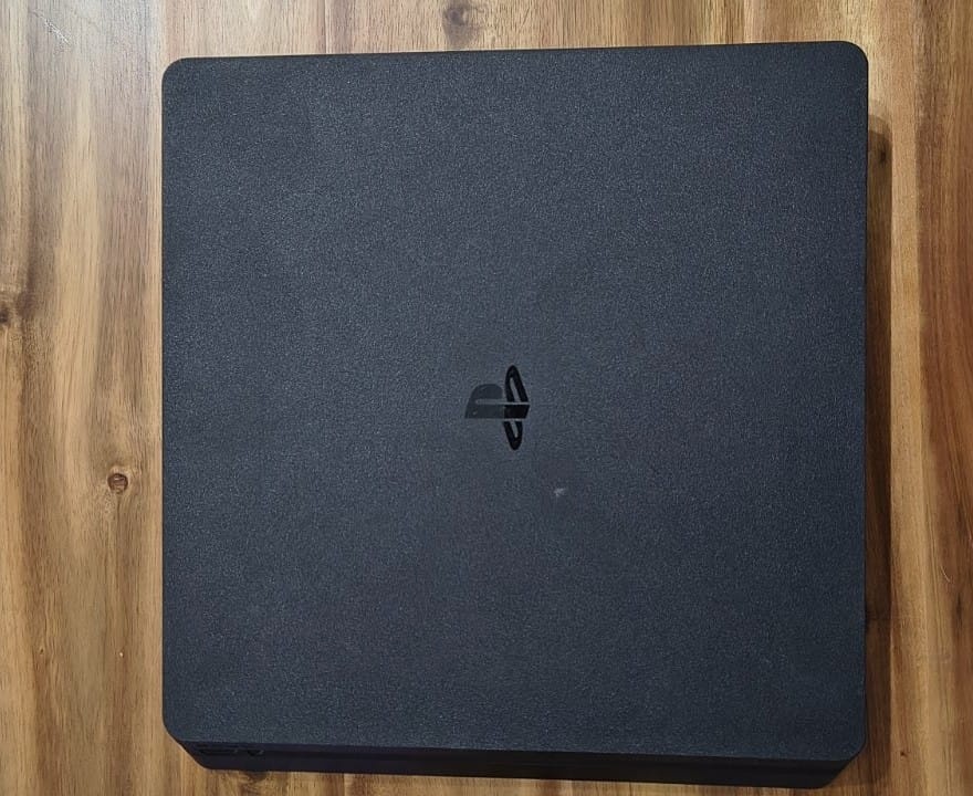PS4 slim 500GB + 2x ovládač+hry - 2