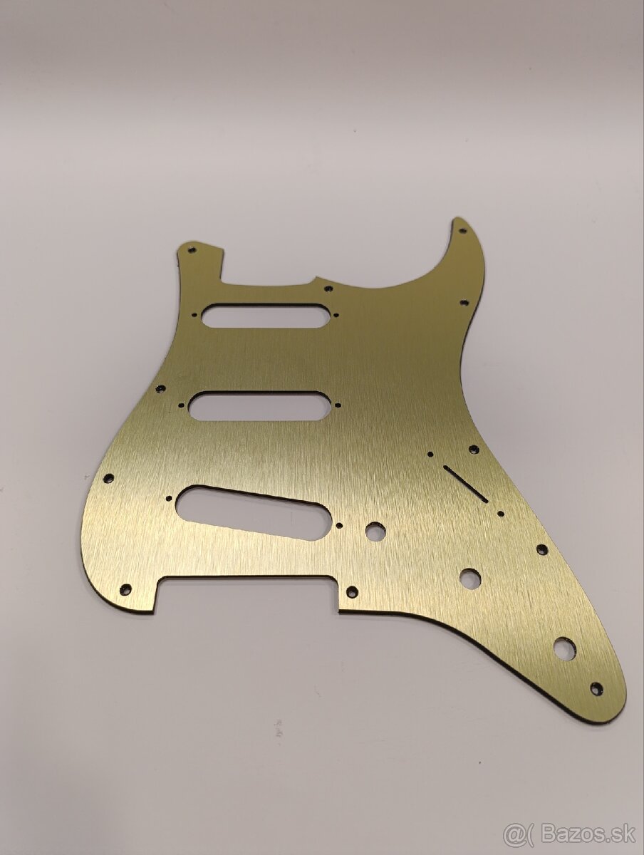 Pickguard pre STRATOCASTER brúseny hliník zlatý - 2
