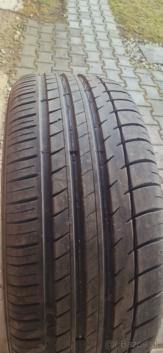 245/45 r20 - 2