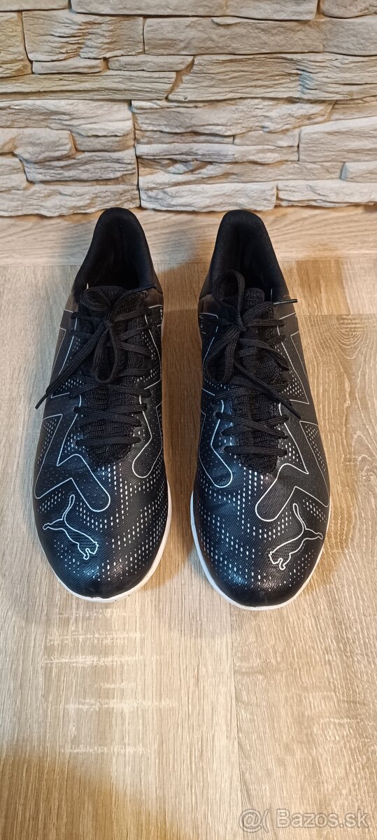 Halové tenisky, v. UK 8,5 - 2