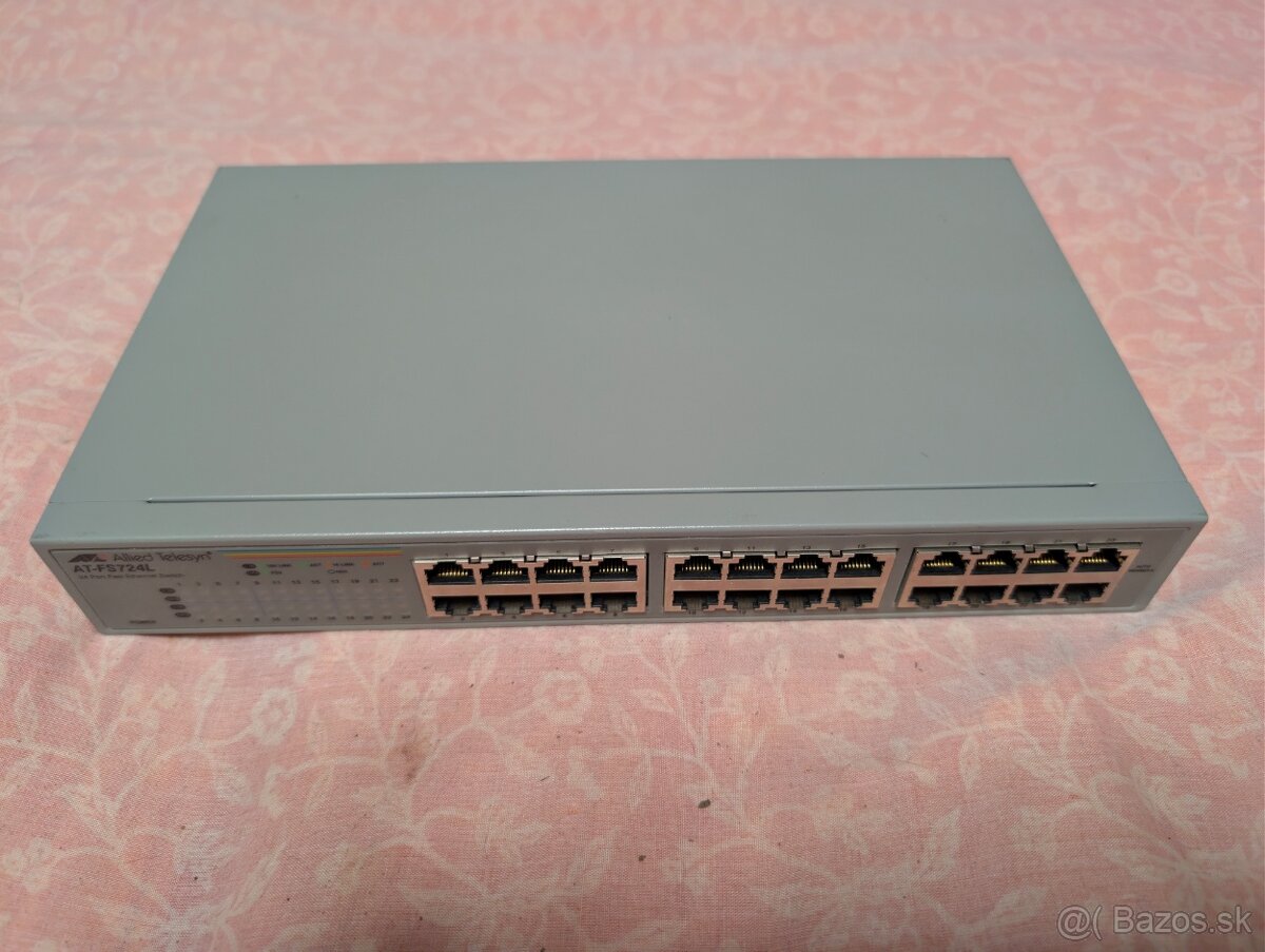Switch Allied Telesyn AT-FS724L 24-port 10/100 - 2
