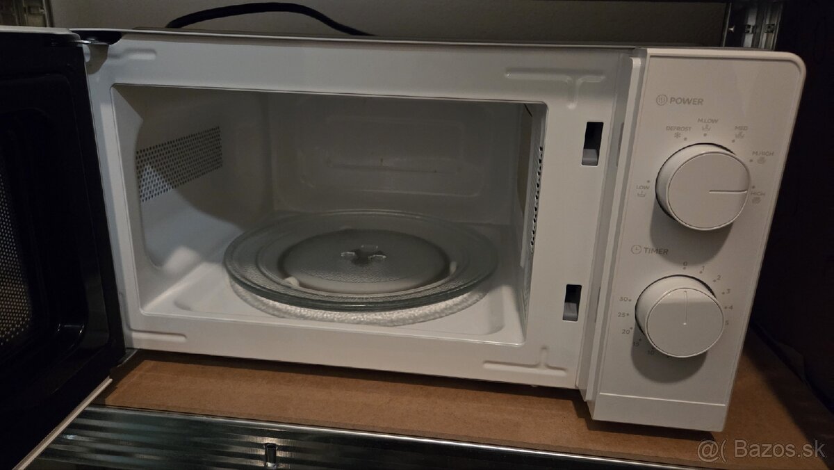 Mikrovlnka Siguro Prima M170W - 2
