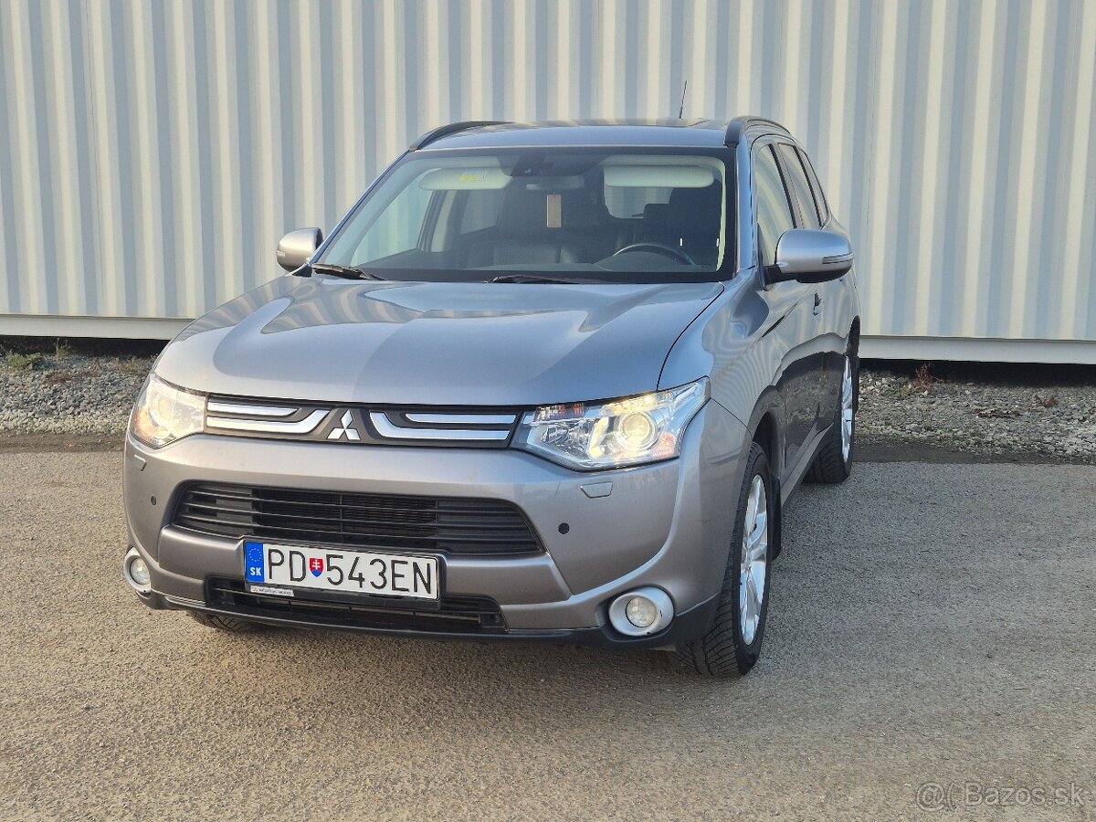 Mitsubishi Outlander 2.2 DI-D Intense+ - 2