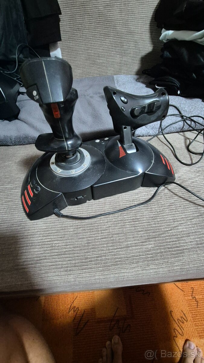 Predám Thrustmaster T.Flight Hotas X - 2