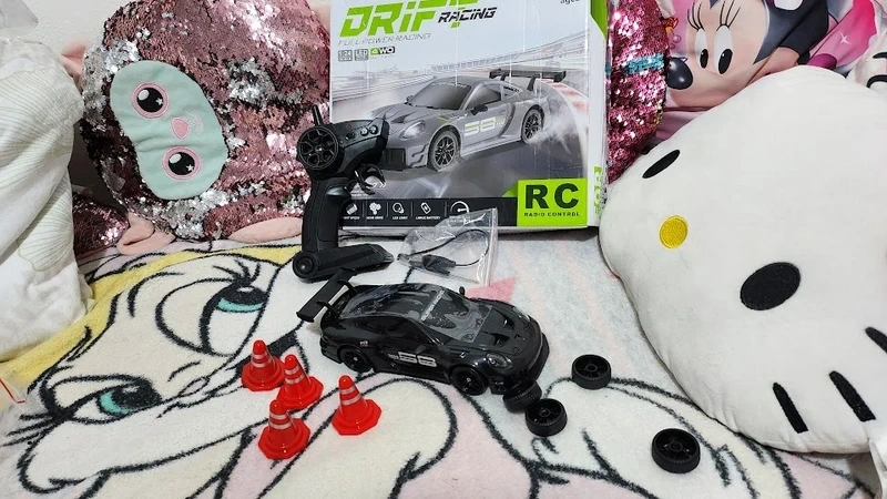 RC Auto Drift Racing 1:24 – Kompletný set s príslušenstvom - 2