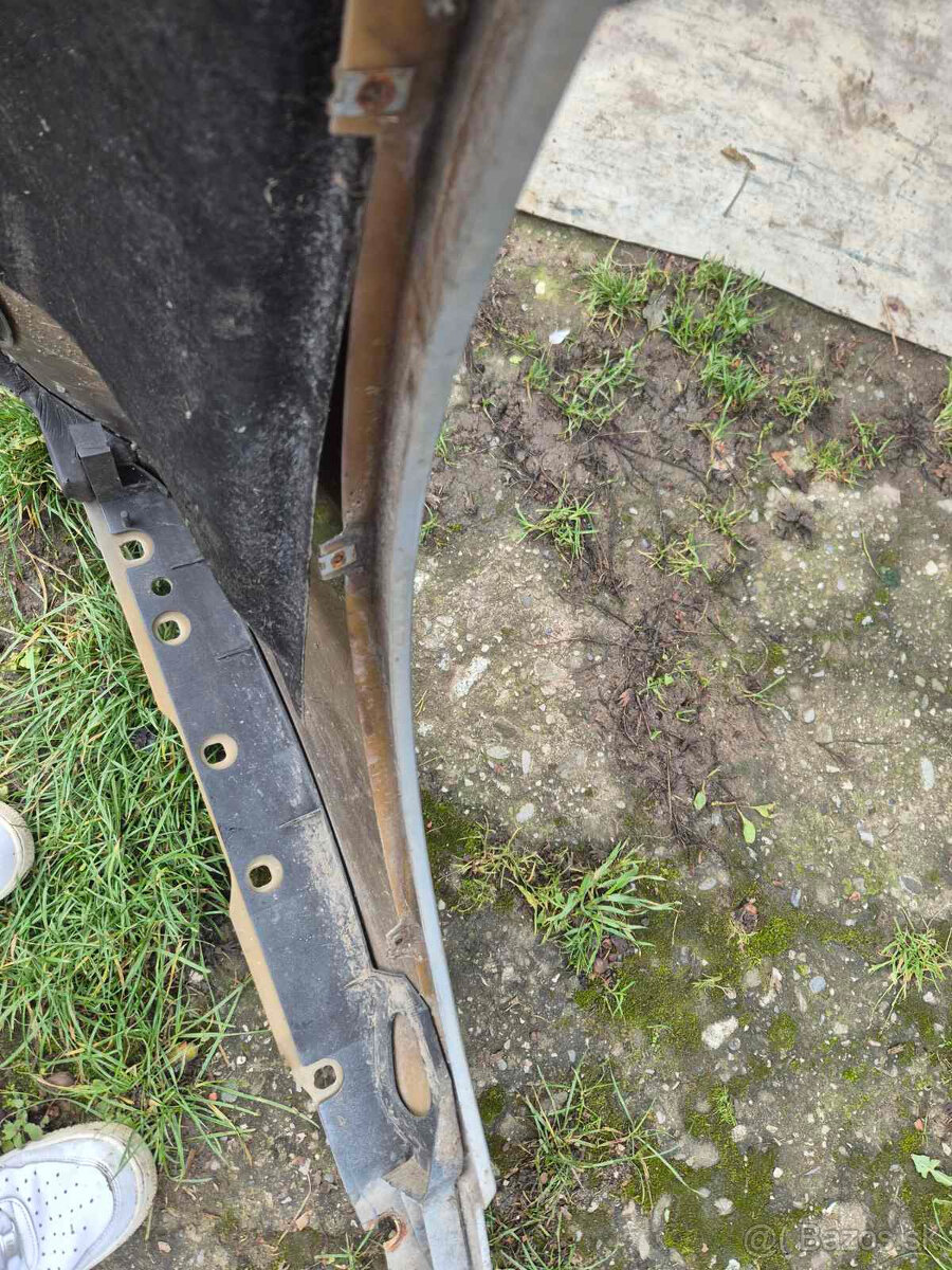 Blatník VW Touareg 7l - 2