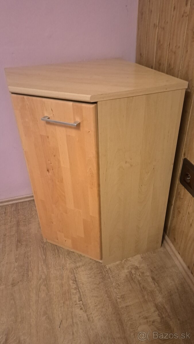 Rohová skriňa - 2