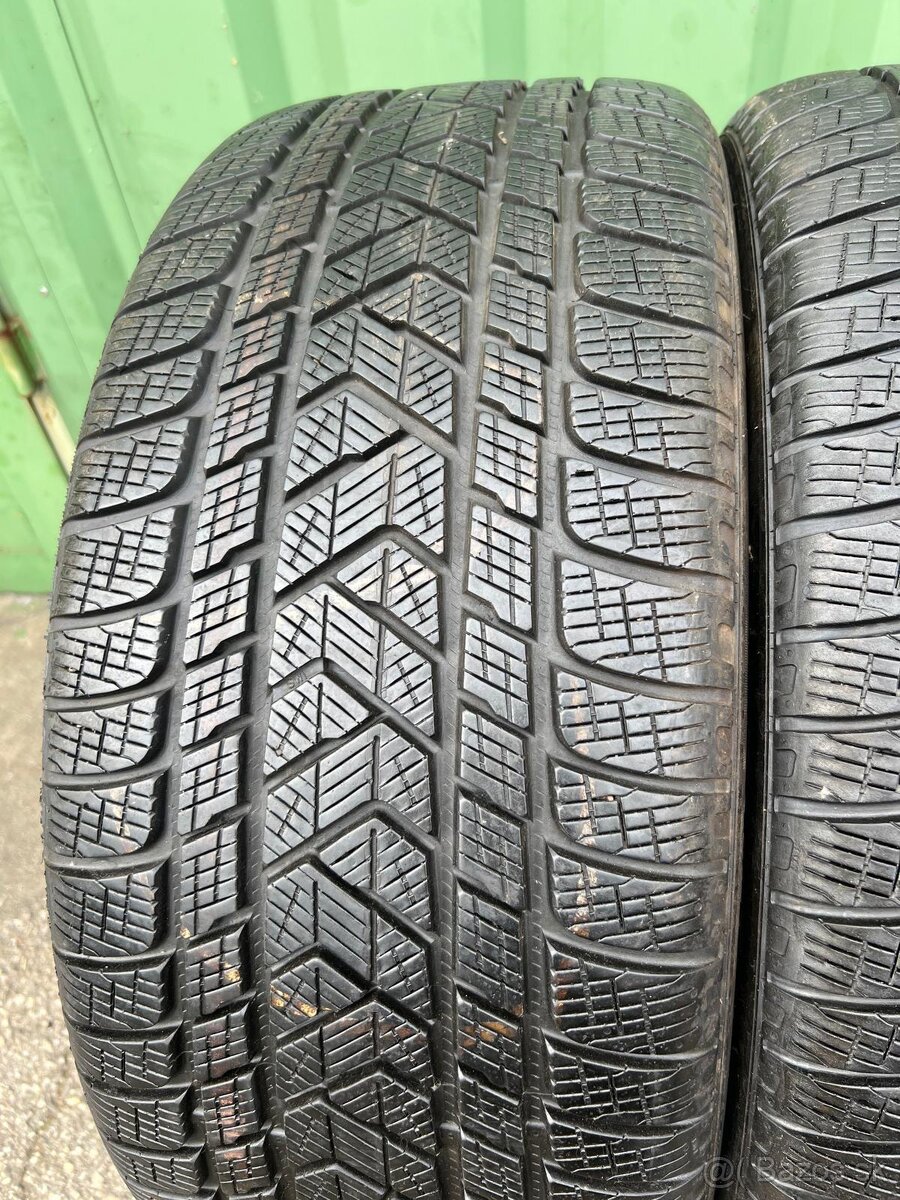 Zimné pneumatiky Pirelli 275/45R21 - 2