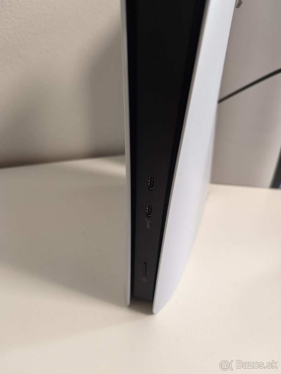 Playstation 5 825GB - 2