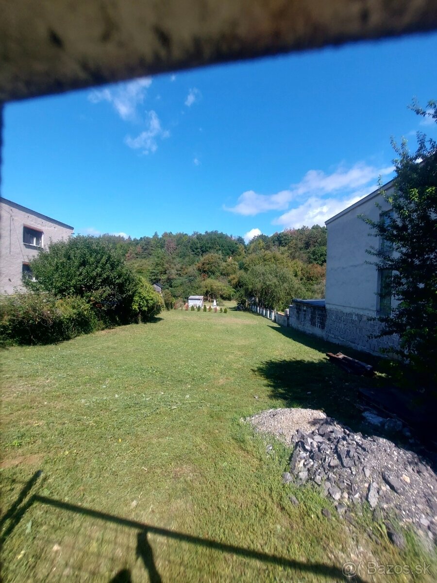 Predám stavebný pozemok v Hradišti okres Partizánske. - 2