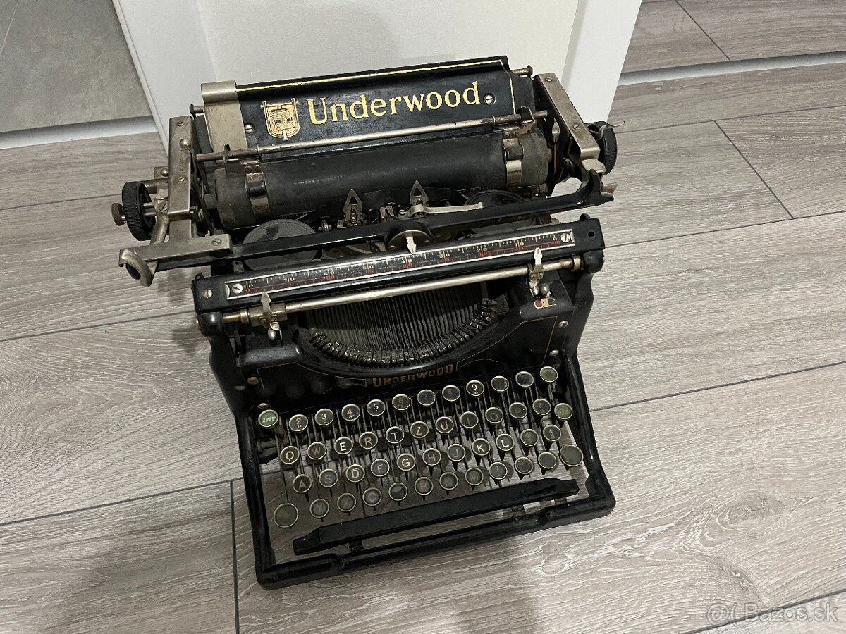 Písací stroj UNDERWOOD - 2