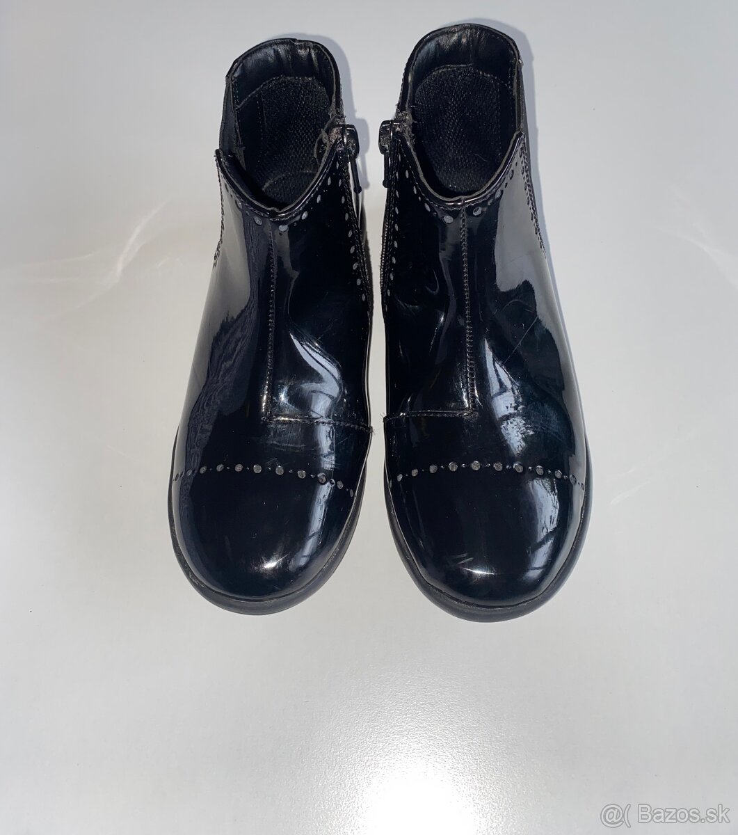 Clarks detske lakovane polocizmy na zips velkost 33 (21 cm) - 2