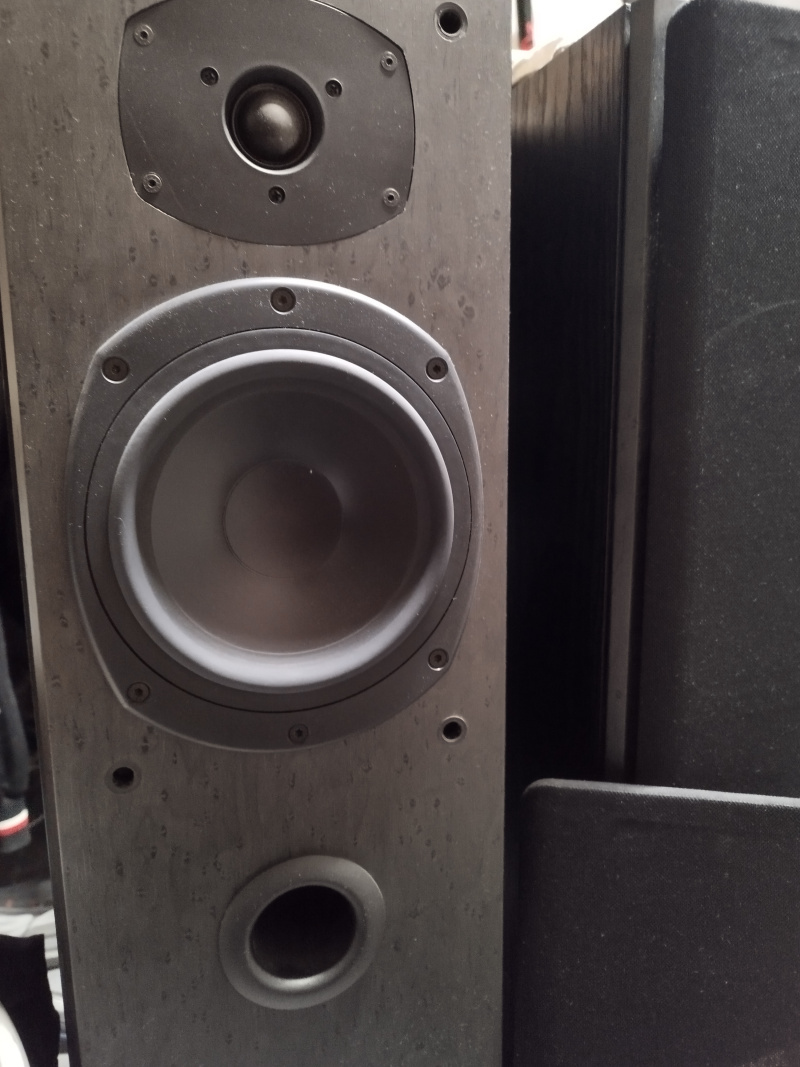 Predám stĺpy Tannoy Mercury M3 - 2