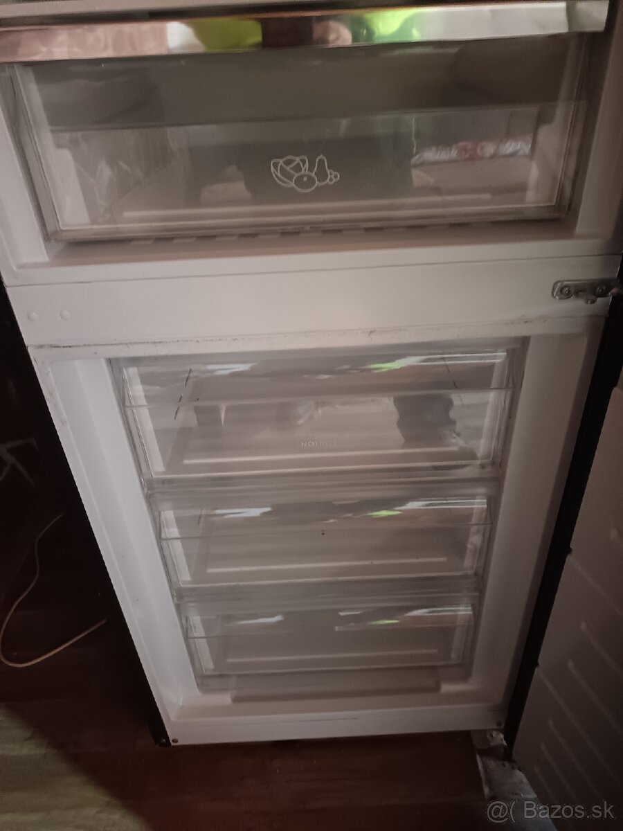 Chladnička s mrazničkou Elektrolux - 2