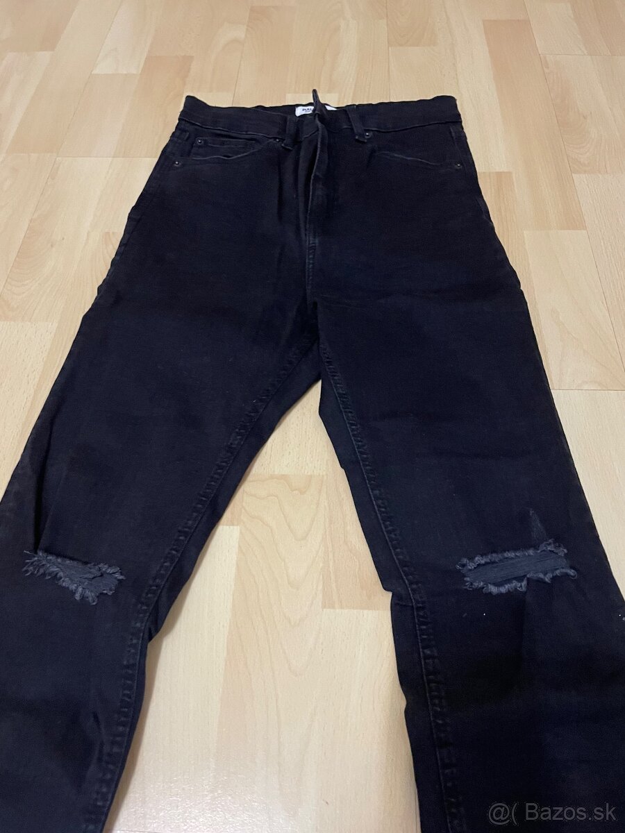 Predám čierne džínsy-rifle PULL&BEAR veľ. 38 - 2