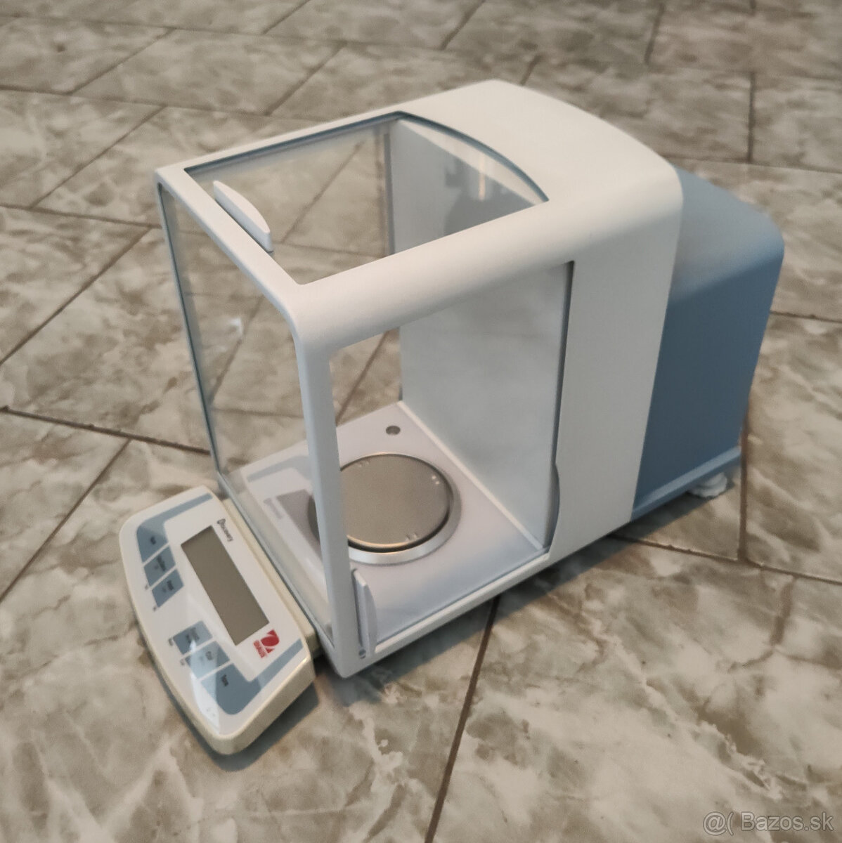 mikro váha DISCOVERY DV215CD - 2