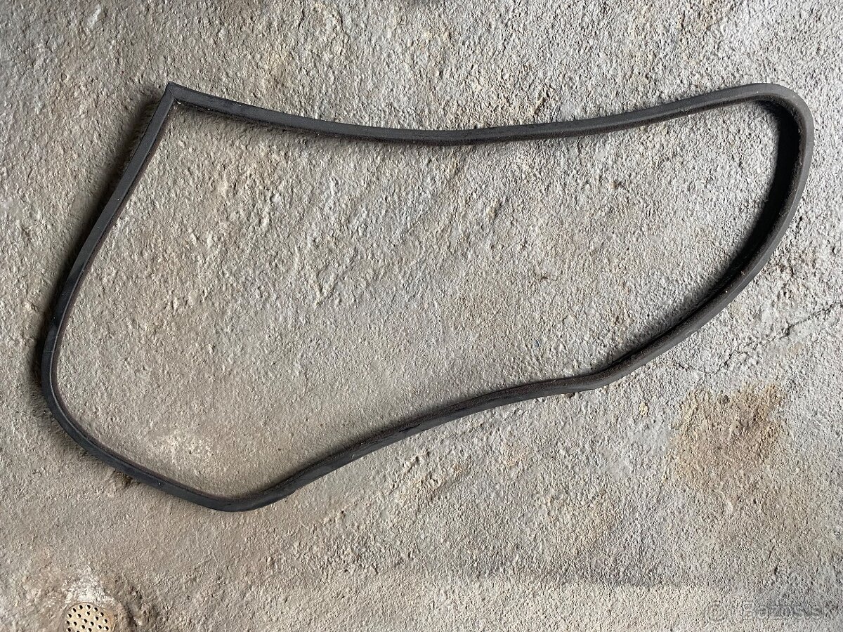 Tesnenia zadných dverí bmw e30 sedan - 2