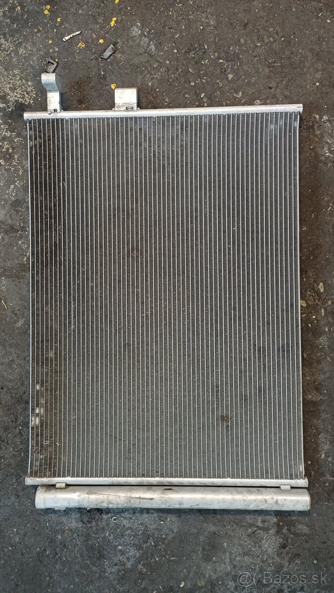 BMW X5 X6 X7 klimovy chladič - 2