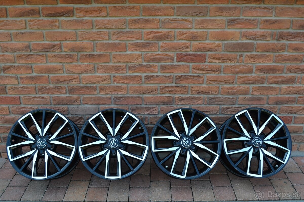 5×114,3 R17 Hlinikove disky Toyota Corolla - 2