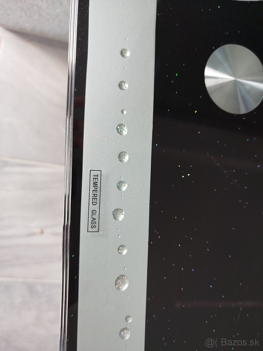 Tv stolík skleneny - 2