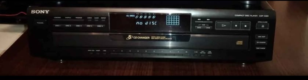 CD prehravac zn. Sony CDP-C661 ,menic diskov na 5 CD - 2
