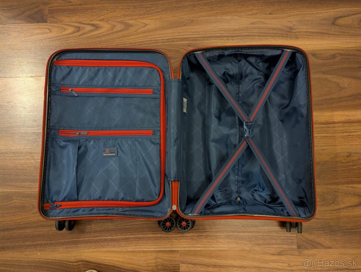 Prirucny kufor MODO by Roncato - 2