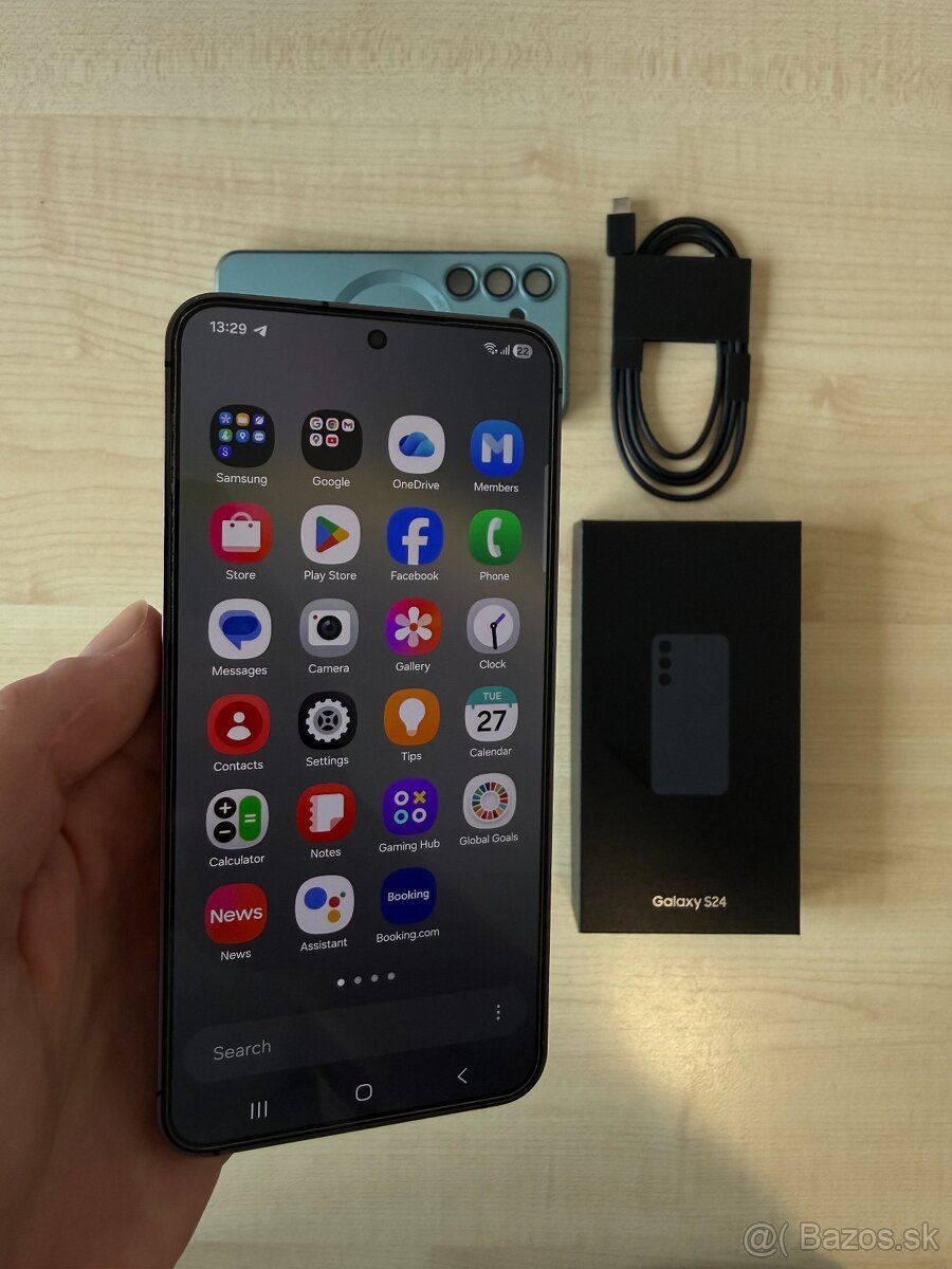 Samsung Galaxy S24 - 2