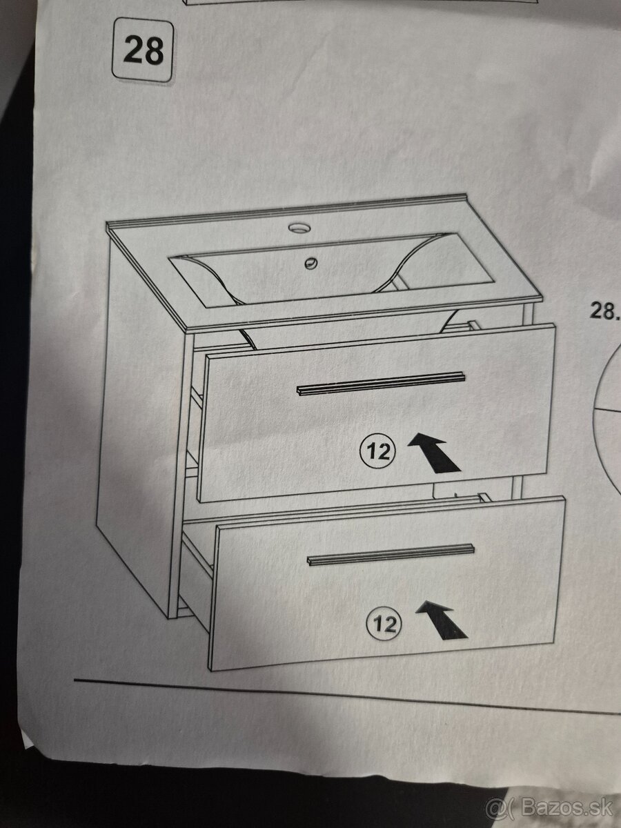 Kúpeľňová skrinka+umývadlo - 2