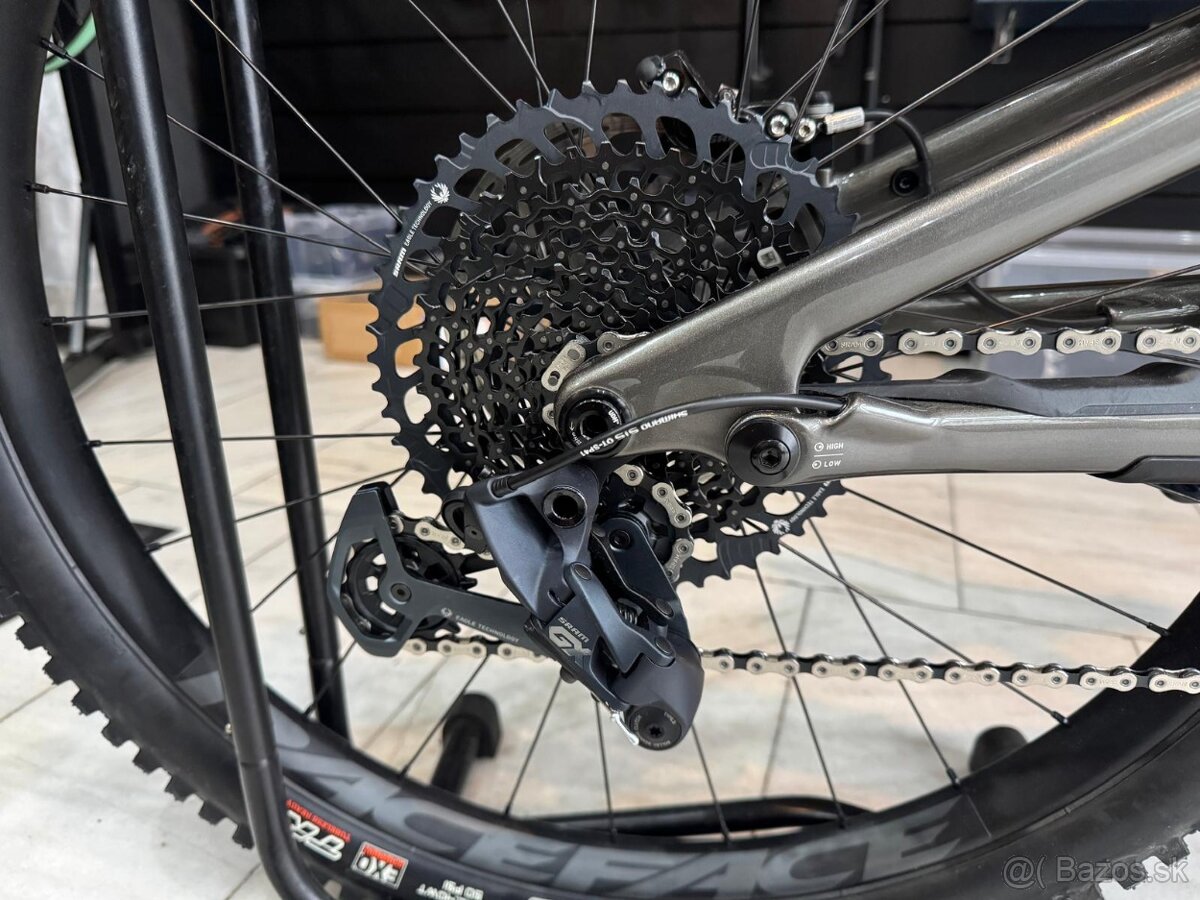 S-Works Stumpjumper EVO S5 - 2