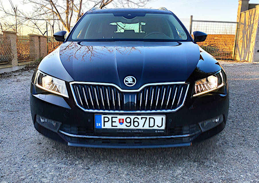 Škoda Superb combi 4x4 L&K + WEBASTO - 2