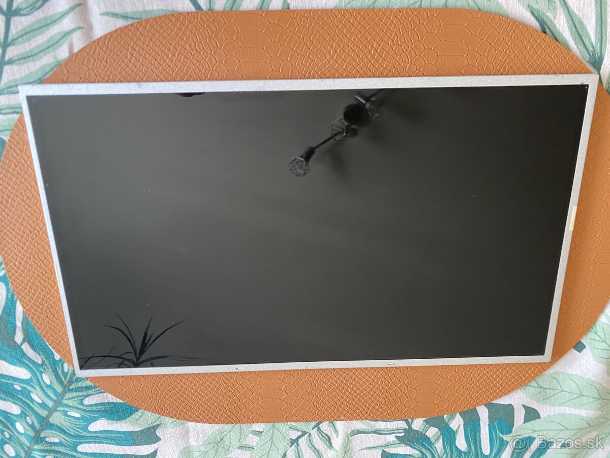 15.6" LCD displej – AU Optronics B156XW02 V.6 (40-pin) - 2