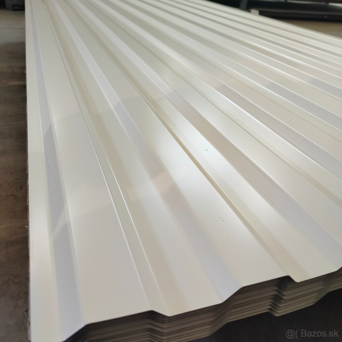 Trapezový plech T-12 0,5hr. 2m Biely - 2
