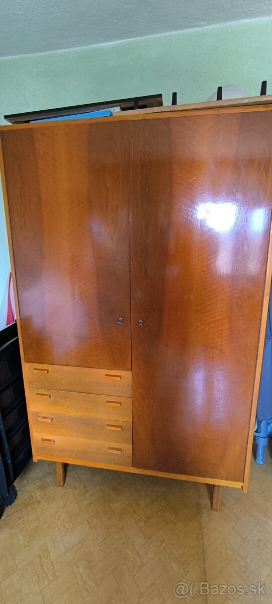 Predám skrine a komodu - 2
