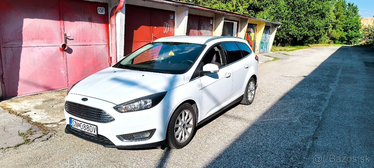 Ford Focus Kombi 1.0 EcoBoost Titanium X - 2
