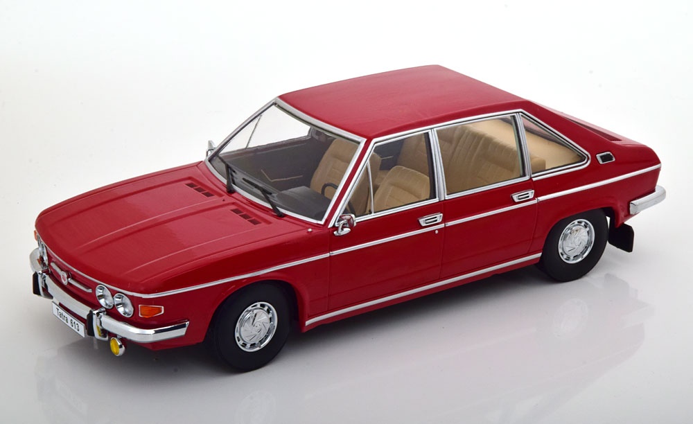Tatra 613 (1979) Red - 1:18 Triple9 - 2