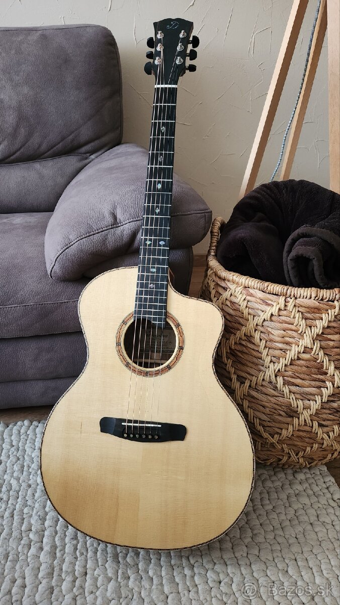 Dowina Chardonnay GAC celomasív akustická gitara + kufor - 2
