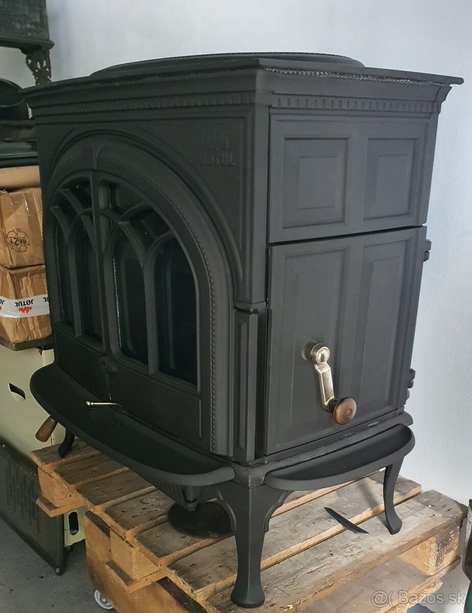 Liatinové kachle Jotul F 600 CB čierný lak - 2