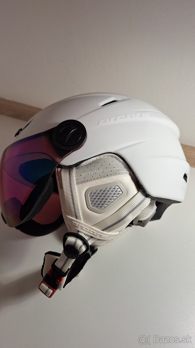 Lyžiarská prilba - 2