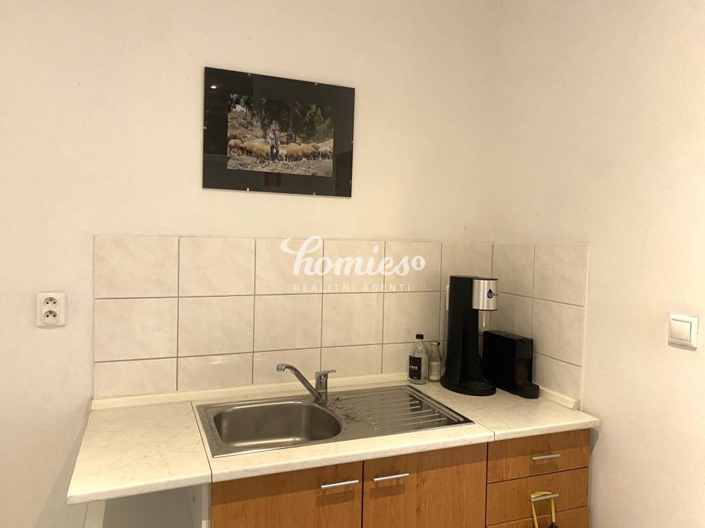 PRENÁJOM KANCELÁRSKYCH priestorov , NITRA - Štúrova ulica - 2