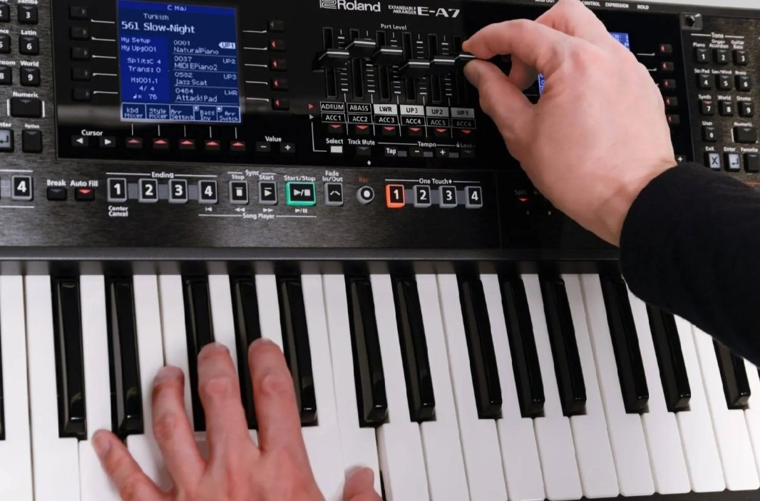 Predam Roland E A -7 - 2