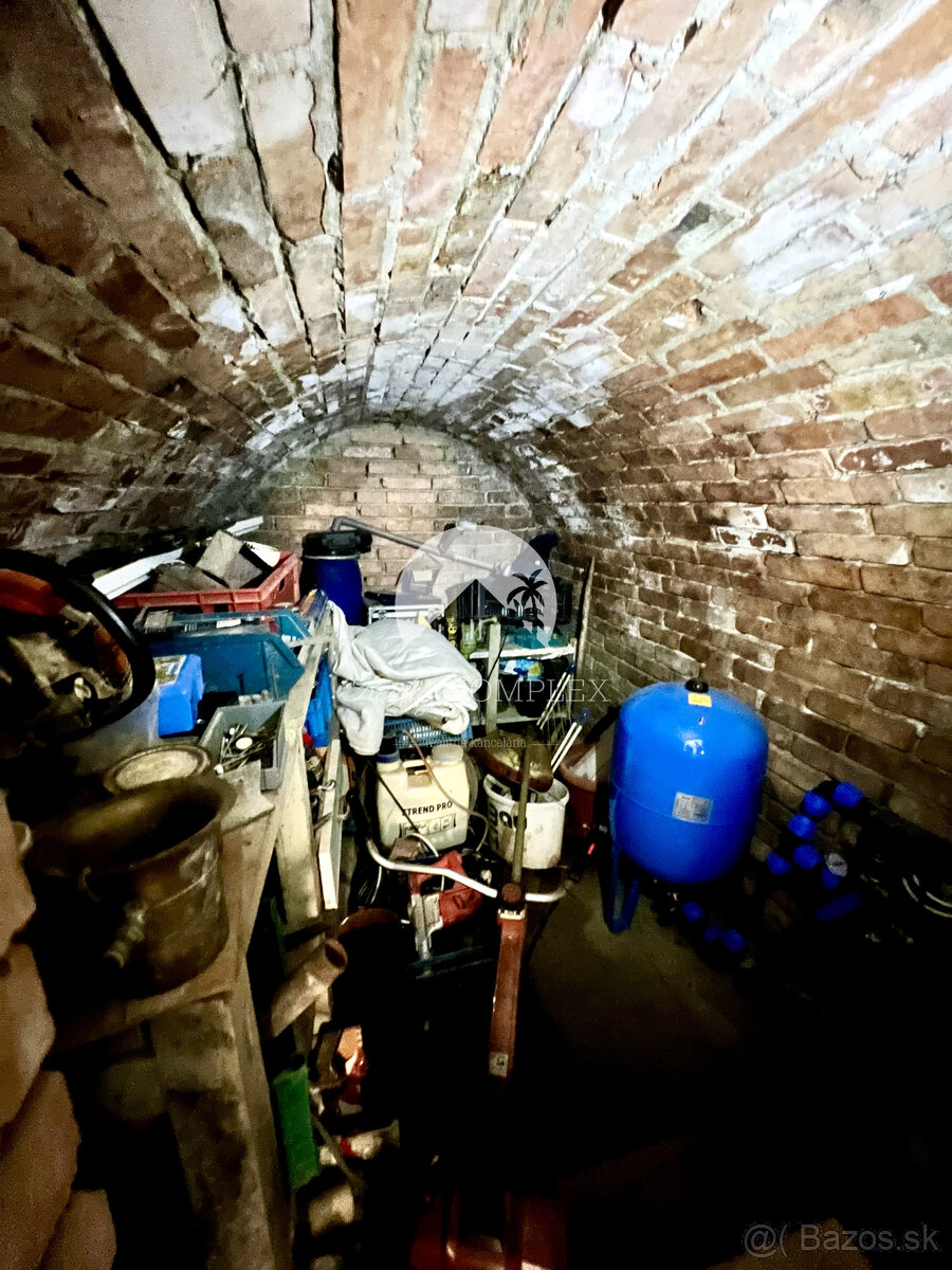 Reality KOMPLEX s.r.o. ponúka na PREDAJ viničný domček s pri - 2