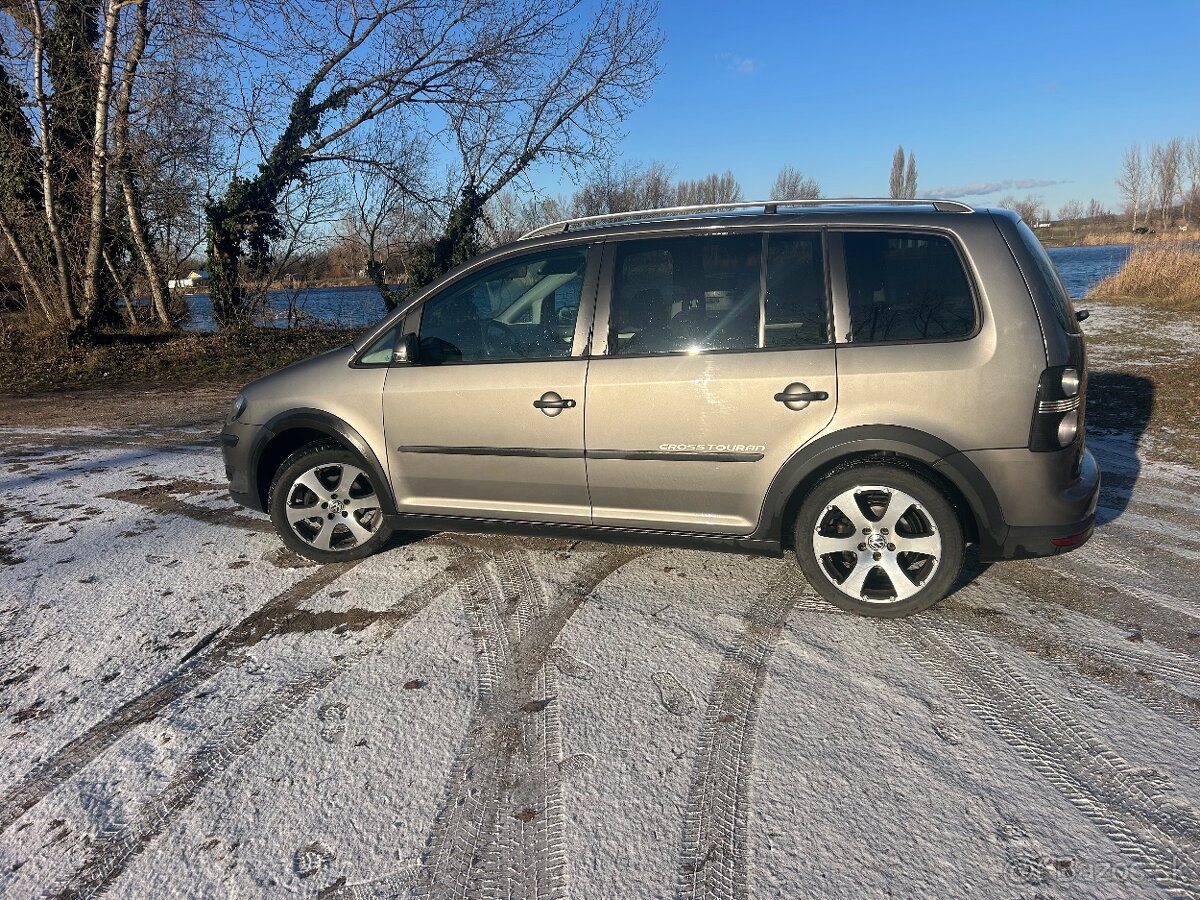 VW Touran Cross 1,9TDi 7m. - 2