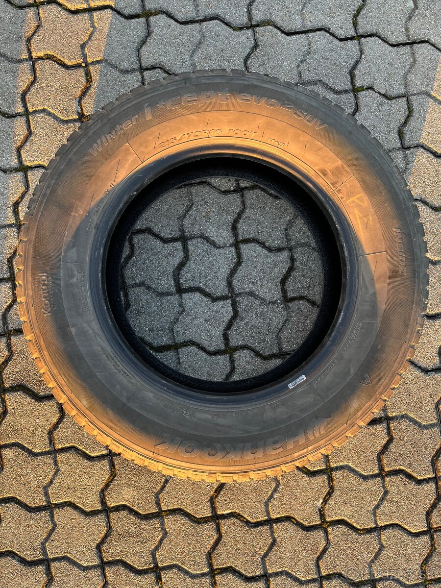 Hankook 215/70 r16 - 2