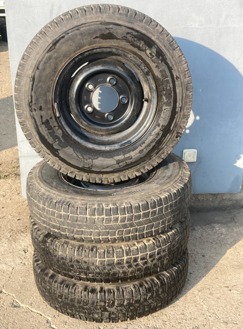 LR DEFENDER 7,5 R16 C s pneu MICHELIN - 2