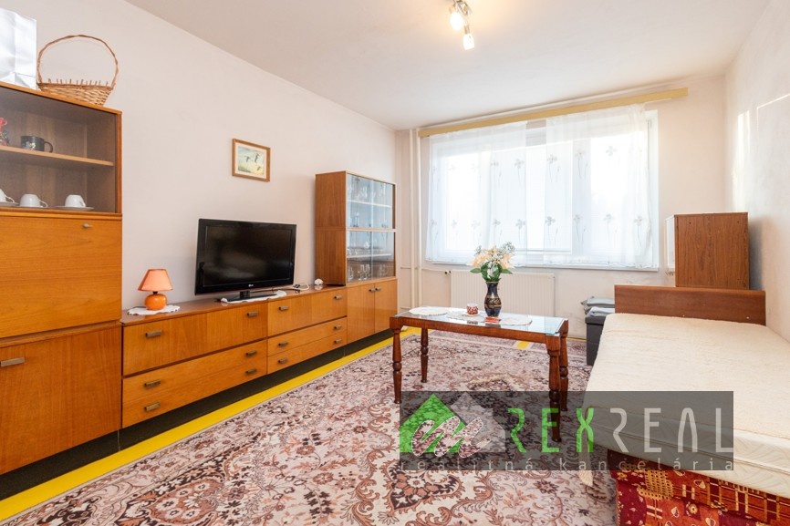 Predaj 4 izbového bytu s balkónom, Veľký Krtíš. - 2