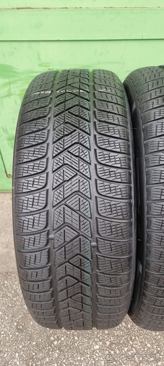 Zimné pneumatiky Pirelli 235/55R20 - 2