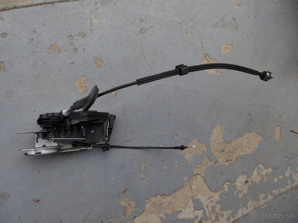 Predám na Ford Transit Custom pokazený zámok dverí - 2