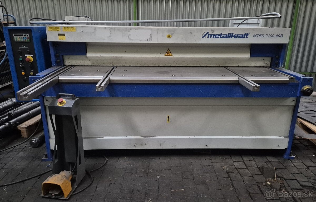 Elektrické nožnice a Ohýbačka plechu - 2