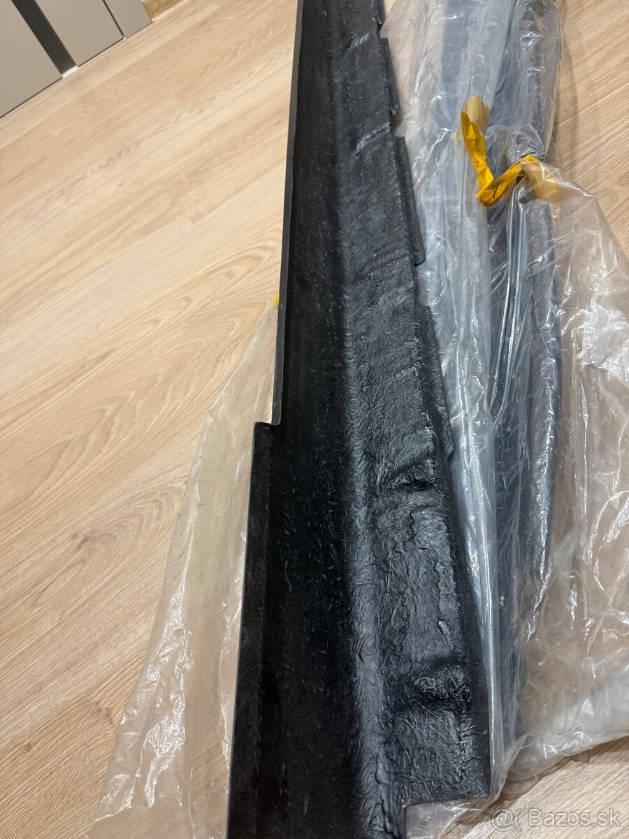 Bmw e34 Kryty prahov sedan/touring - 2