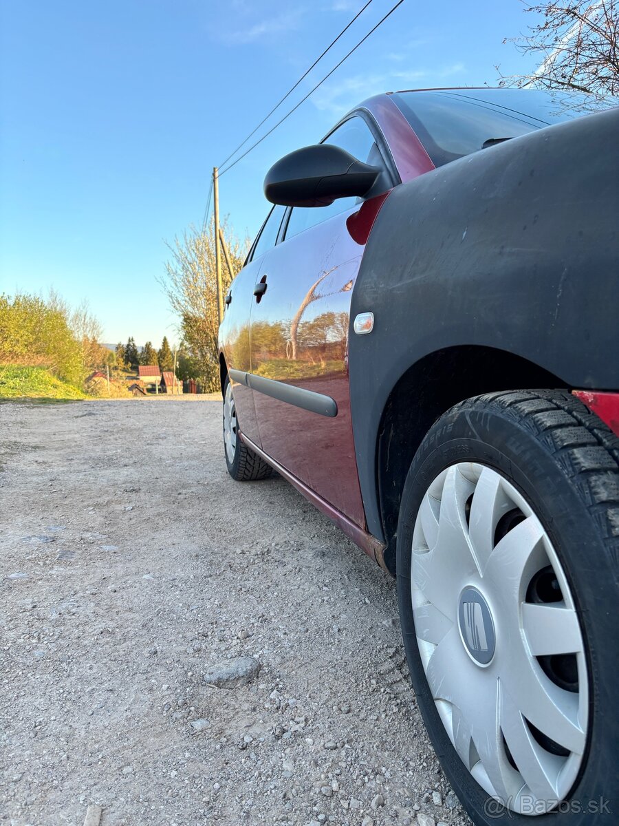 Seat Ibiza 1.4 benzín 63kW - 2